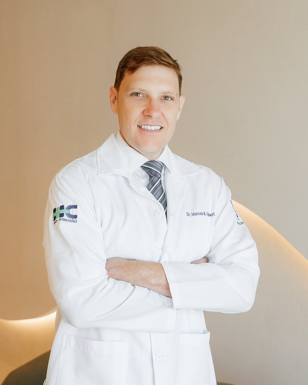 Dr. Marcelo Golbert, oftalmologista especialista em plástica ocular, em Porto Alegre